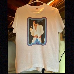 1977 Vintage Iron on Print Elvis Memorial Tee